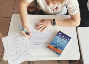 Лучшие переводчики с английского: ТОП инструментов для качественного перевода / Блог - Capital Letter